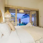 Villa Aarka - Chic Balinese Bohemian Retreat In Seminyak