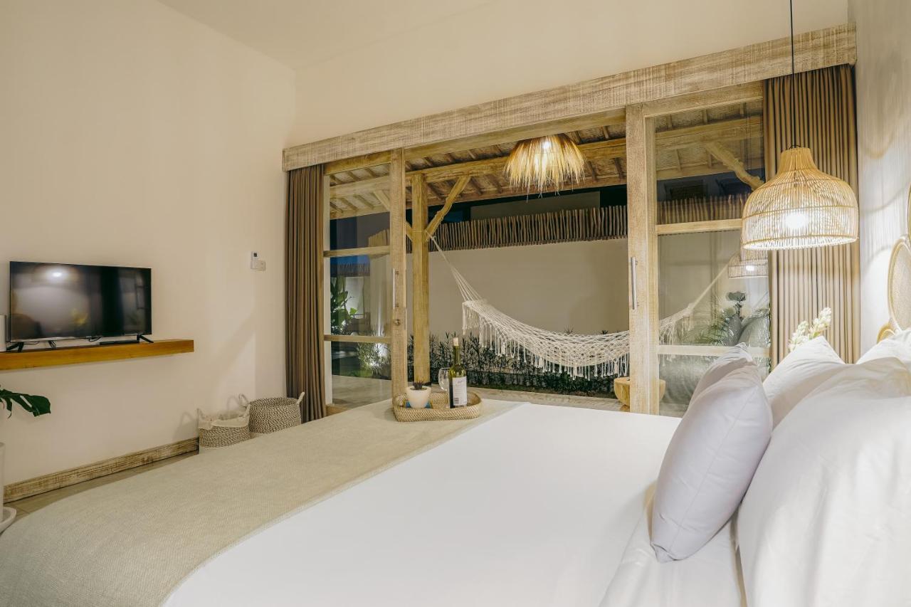 Aarka - Chic Balinese Bohemian Retreat In *