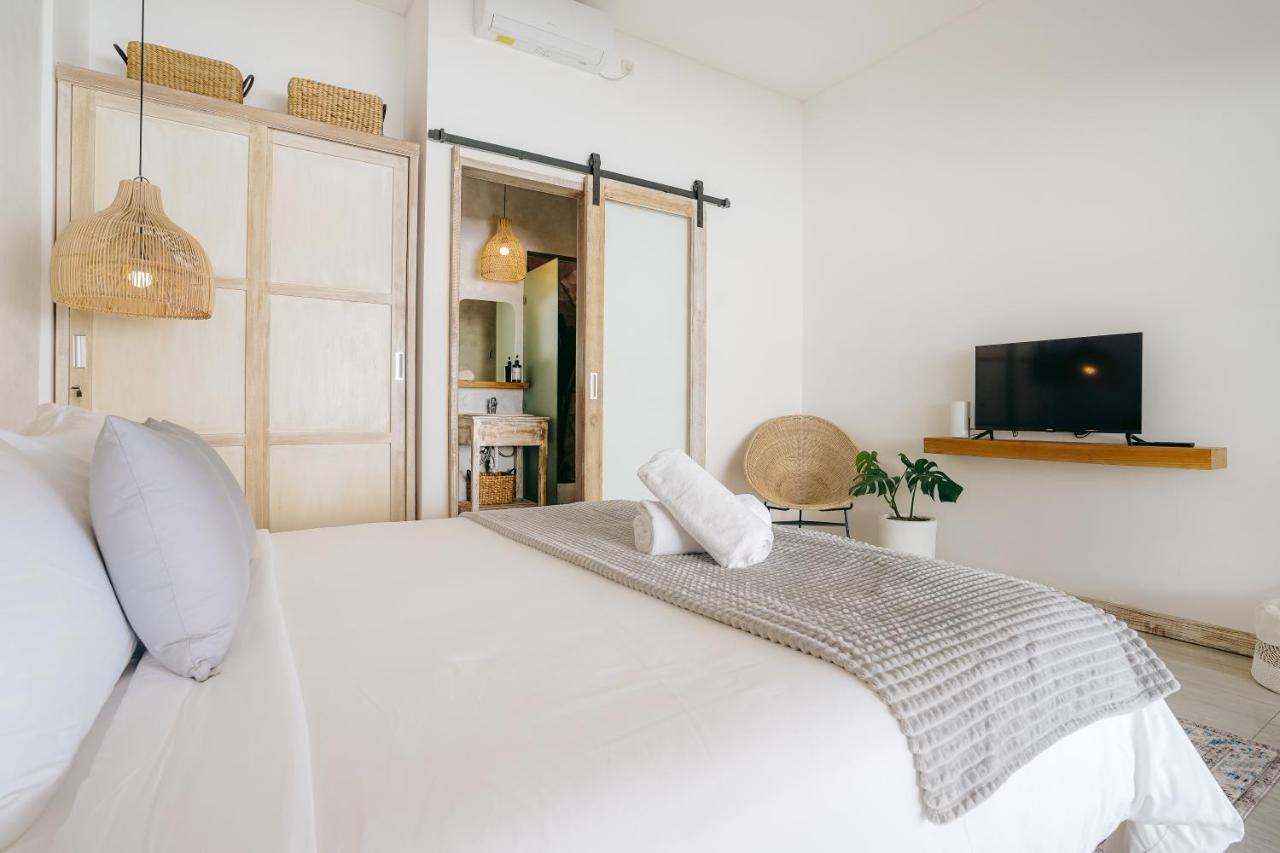 Aarka - Chic Balinese Bohemian Retreat In Villa *